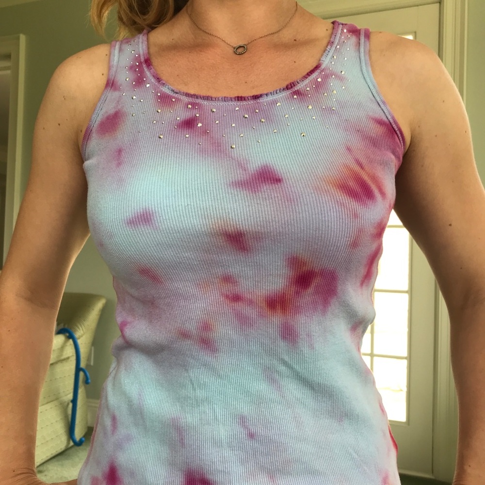 Sparkles! Cute tie dye tank top Adult small/ jr Large